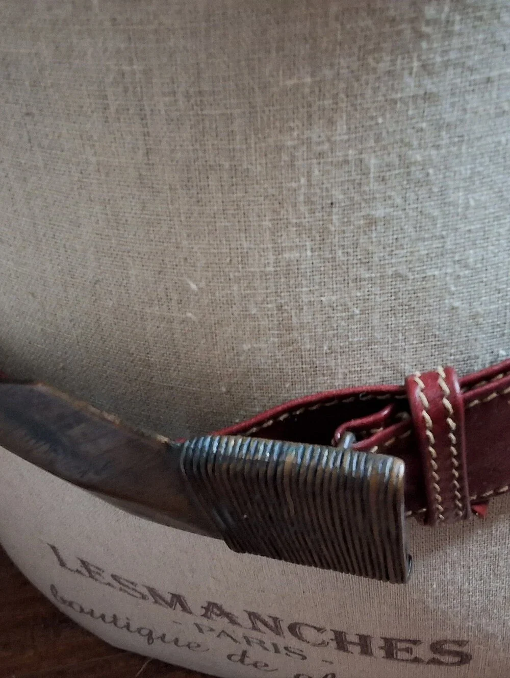 Morris Moskowitz Vintage Leather Belt Size L Burgundy Sculptural Buckle 70s